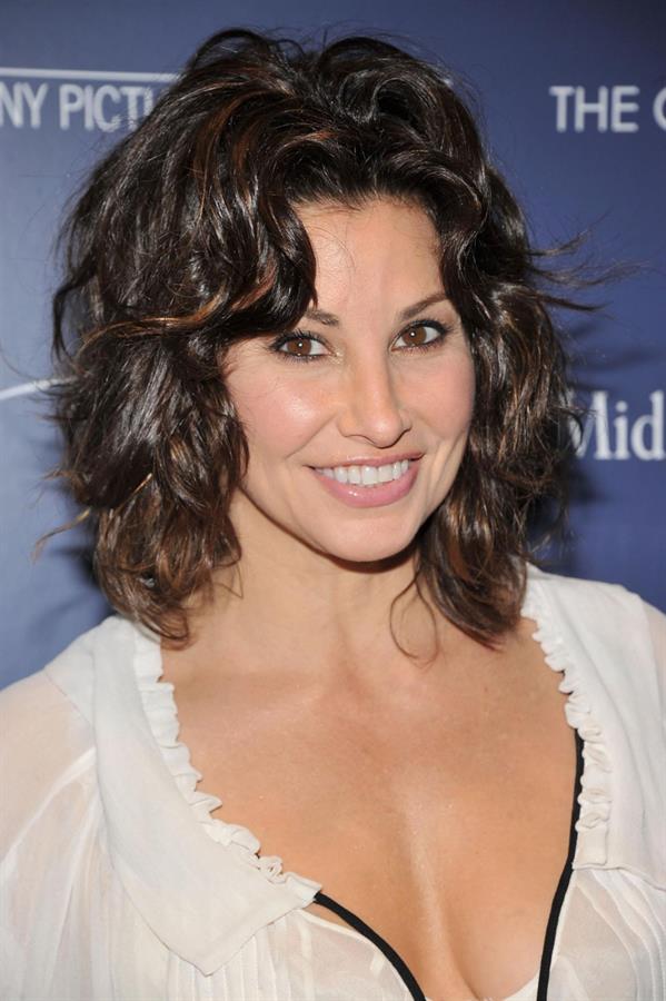 Gina Gershon