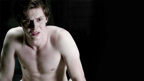 Evan Peters